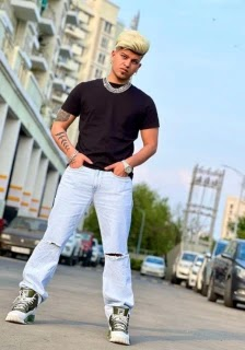 Raka Singer